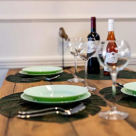 Palace Apartmans 아파트