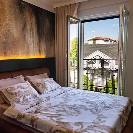 Palace Apartmans