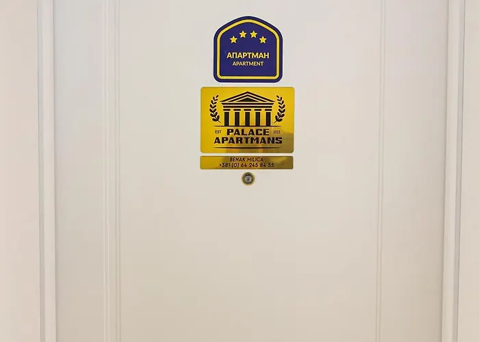 アパート Palace Apartmans *