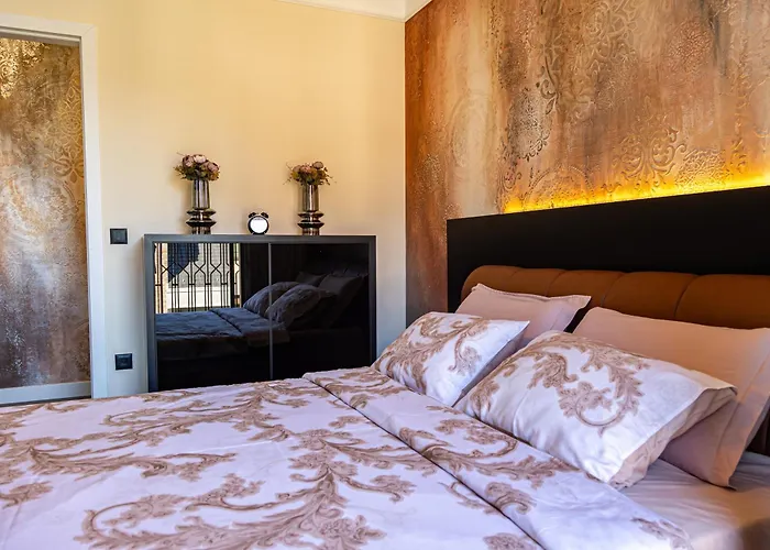 Palace Apartmans * スレムスカ・ミトロヴィツァ