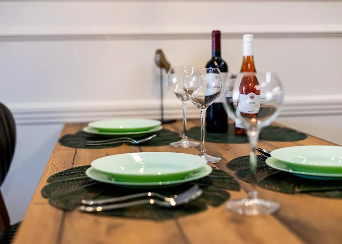 Palace Apartmans アパート